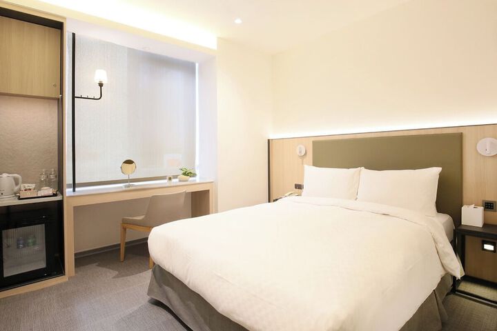 Room 32 of 105