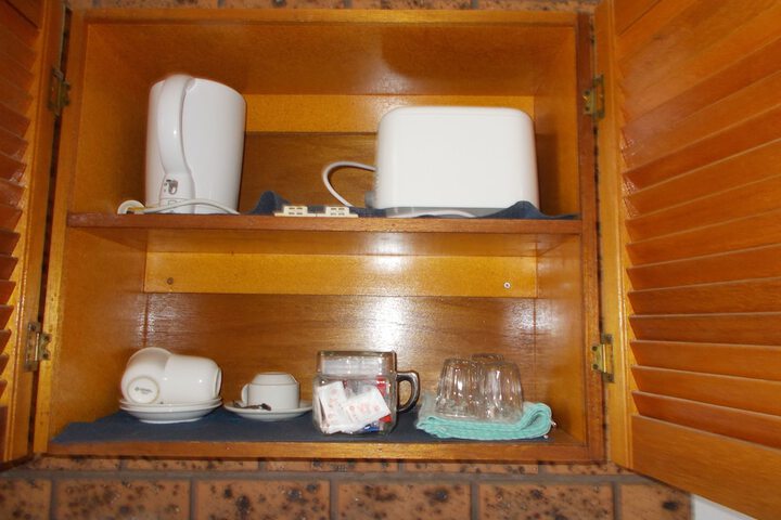 Room 8 of 13