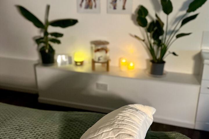 Room 52 of 96