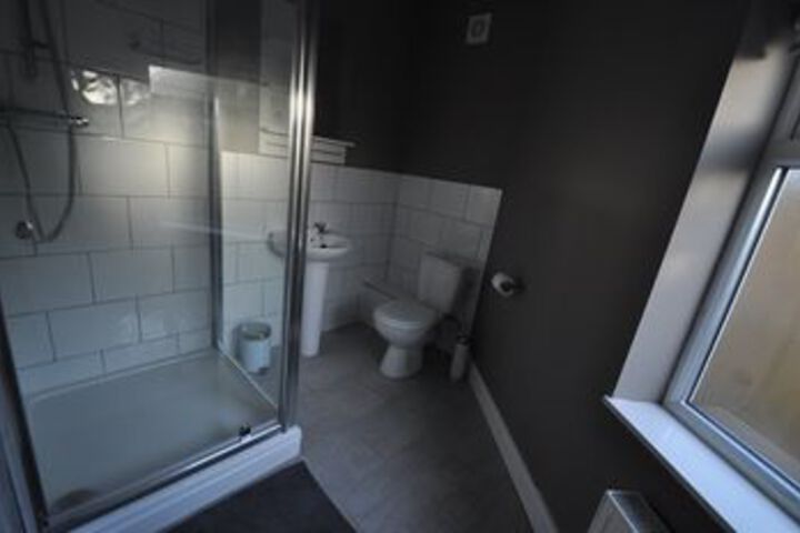 Room 12 of 60