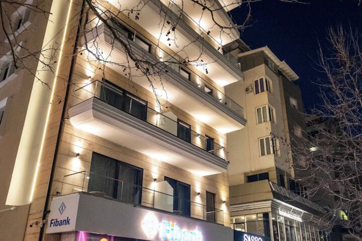 Hotel 110 of 117