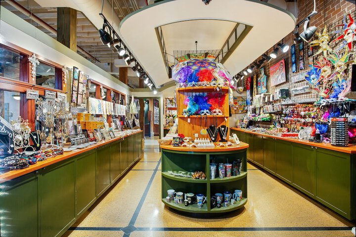 Gift Shop 18 of 21