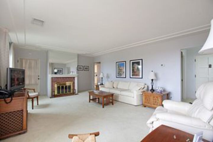 Room 15 of 27