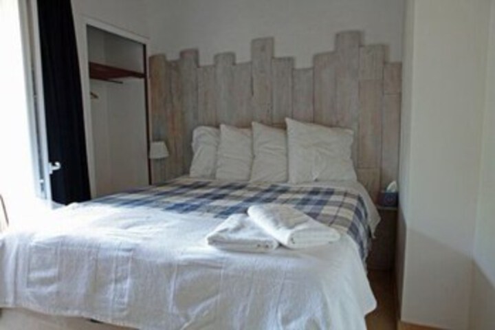 Room 28 of 32
