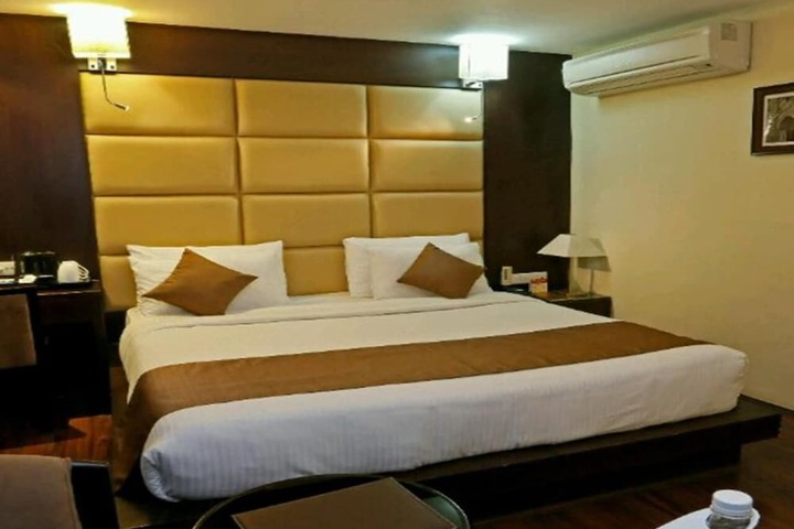 Room 27 of 55