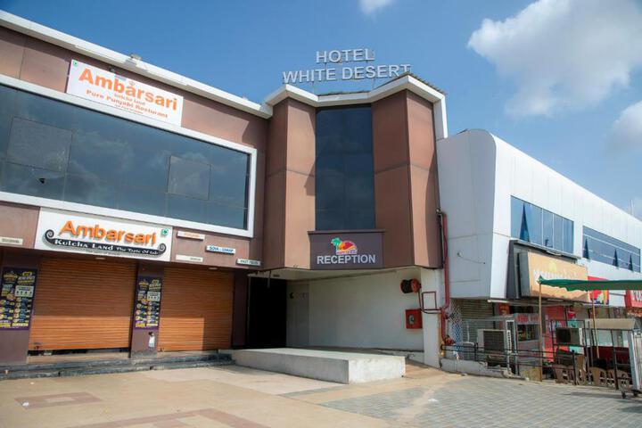 Hotel White Desert