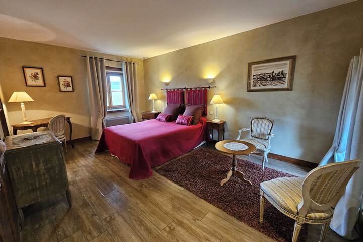 Room 10 of 60