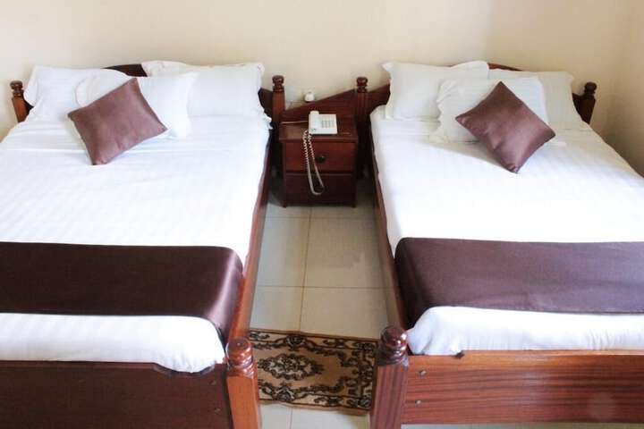 Room 6 of 43