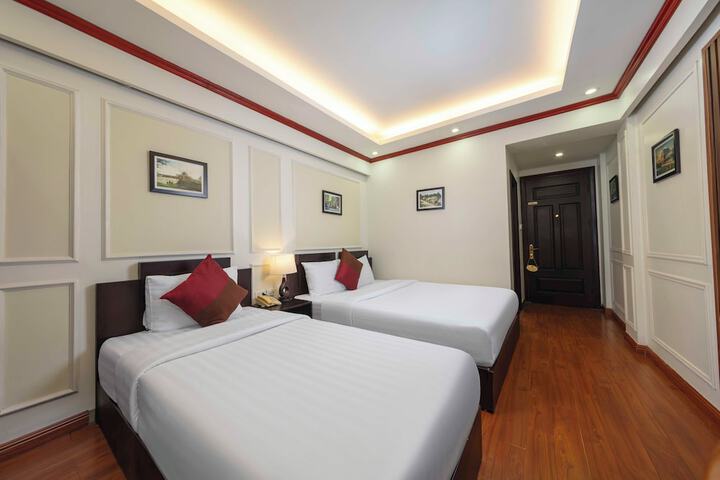 Room 30 of 54