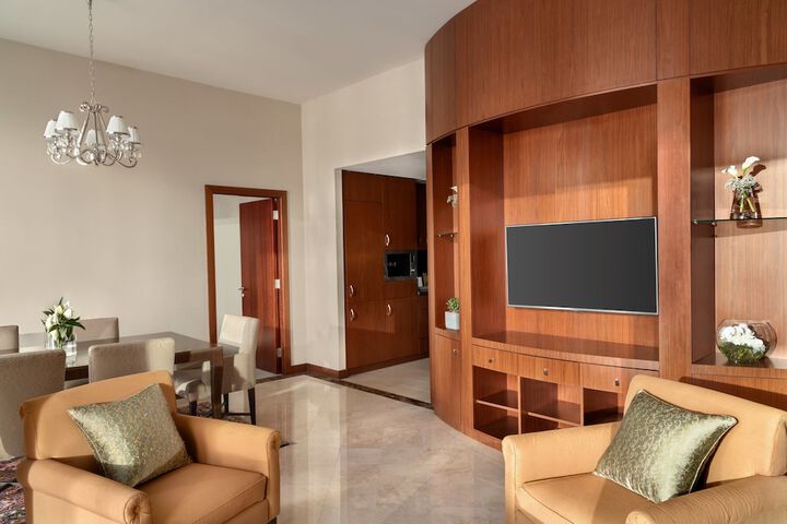 Room 4 of 218