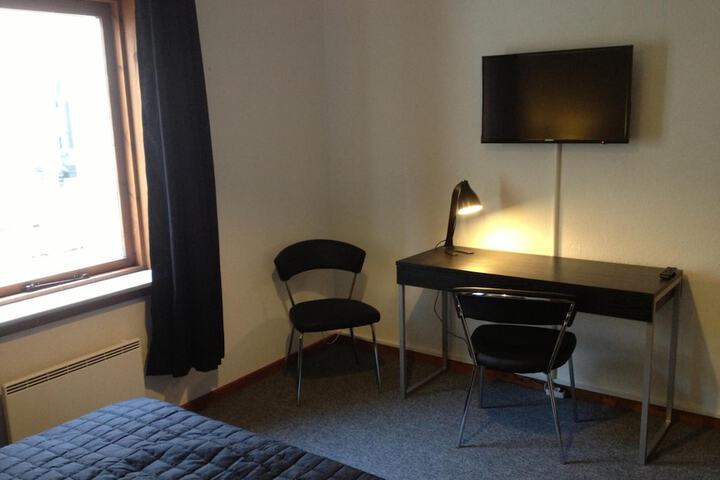 Room 7 of 39