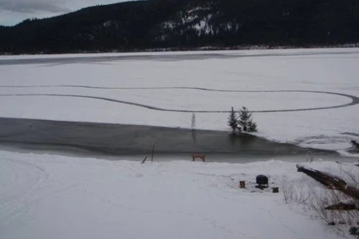 The Canim Lake Beach House