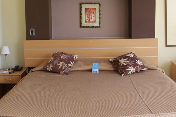 Room 4 of 53
