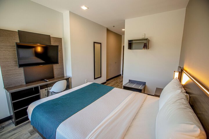 Room 11 of 47