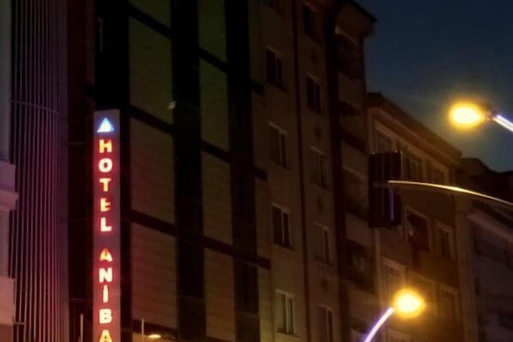 Hotel 33 of 33