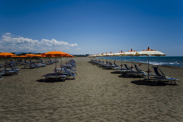 Beach 58 of 87