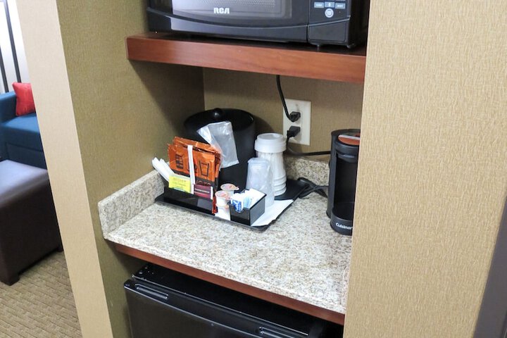 Mini-refrigerator