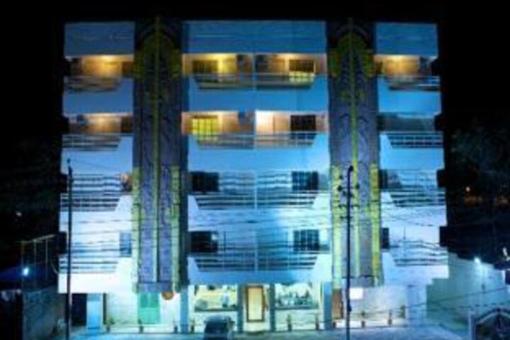 Hotel Komfort Suites