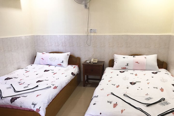 Room 10 of 62
