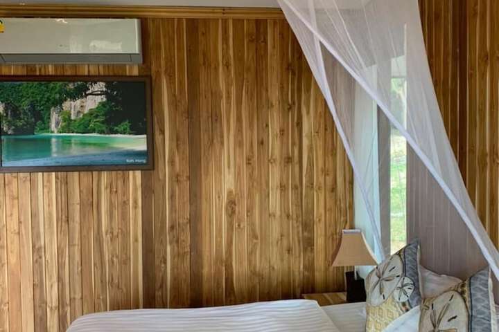 Room 26 of 70