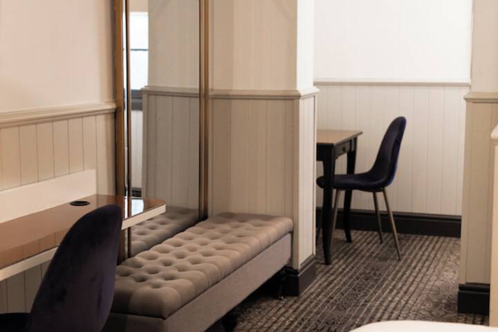 Room 47 of 108