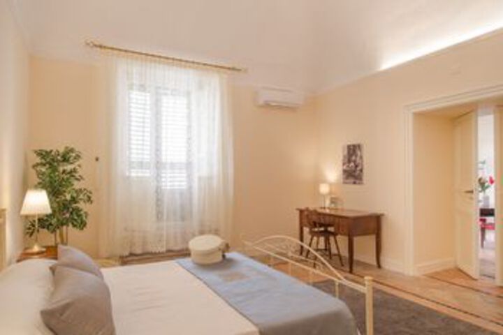 Room 10 of 45