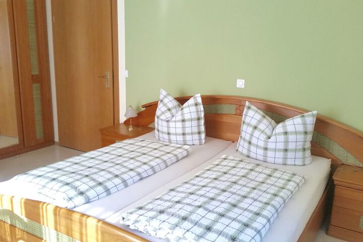 Room 4 of 41