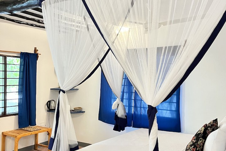 Room 7 of 49