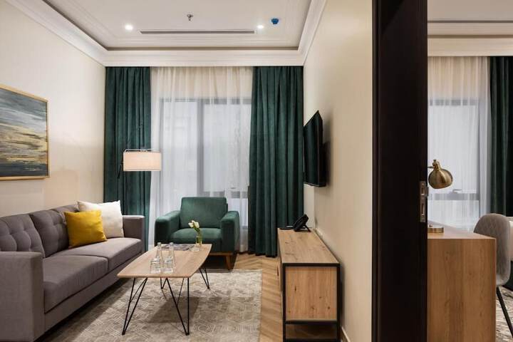 Room 25 of 54