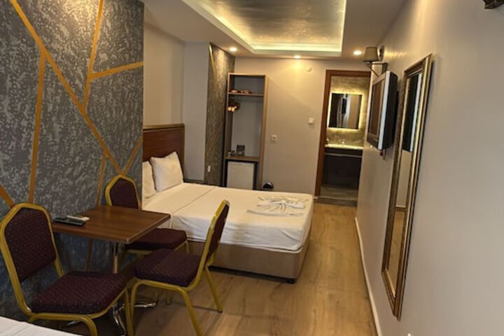 Room 8 of 64