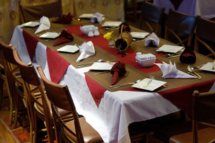 Dining 34 of 96