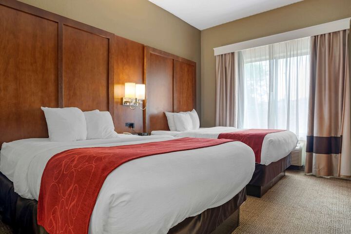 1 King Bed Suite (14 of 15)