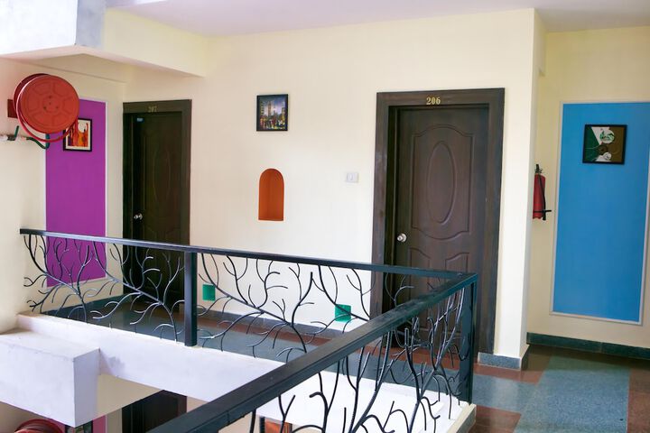 Room 9 of 29