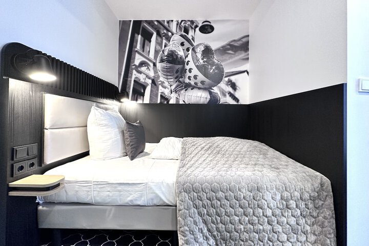 Room 75 of 194
