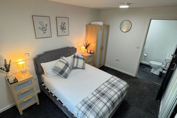 Room 8 of 15