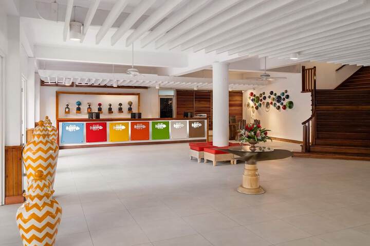 Hotel Interior 5 of 96