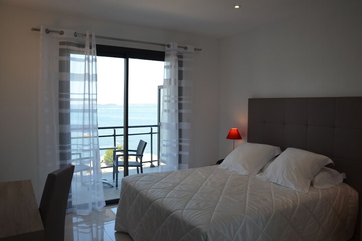 Room 11 of 53