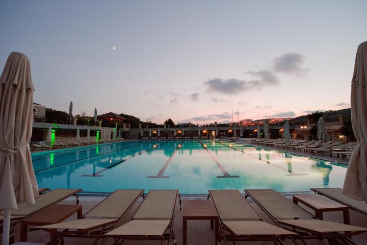 Hotel with Pool
