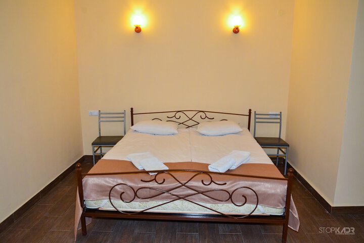 Room 20 of 44