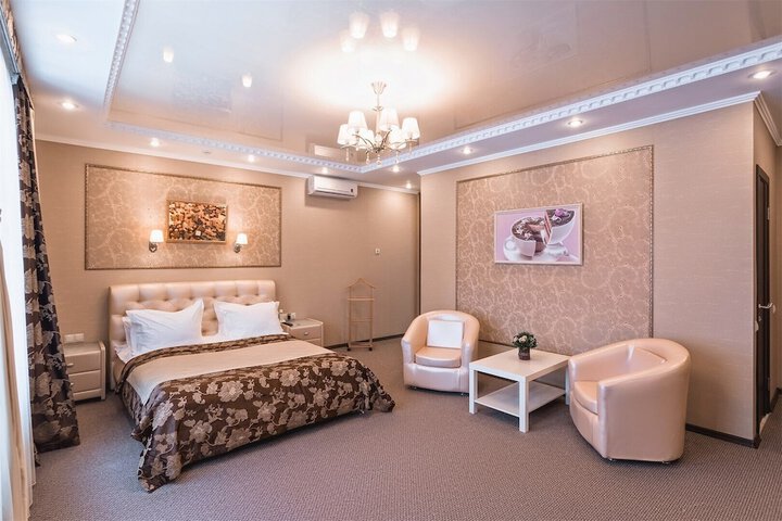 Room 25 of 82