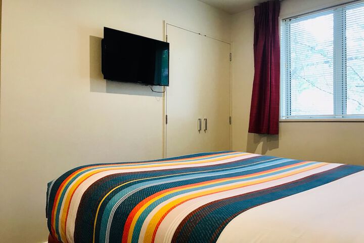 Room 16 of 52