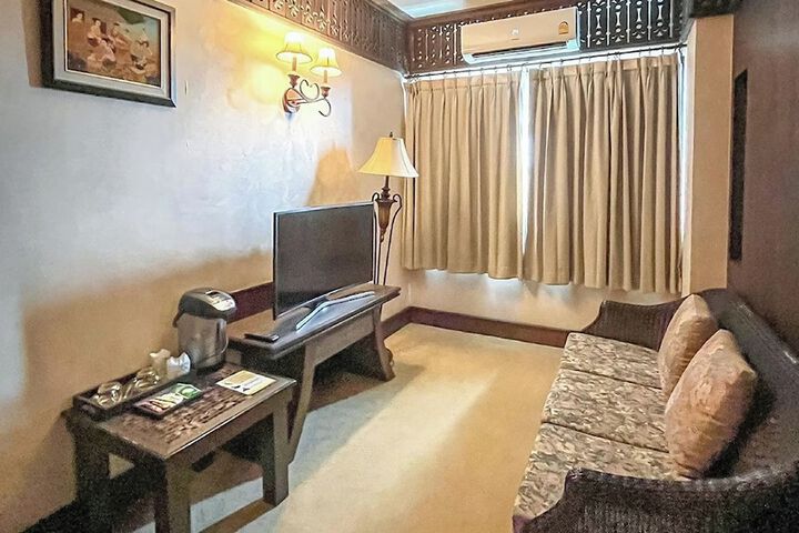 Room 19 of 76