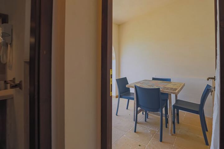 Room 11 of 89