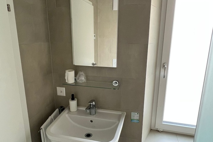 Room 10 of 47