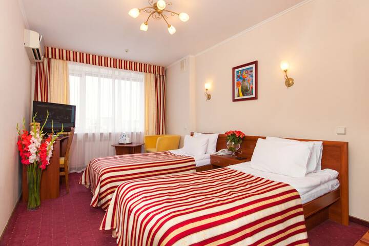 Room 15 of 66