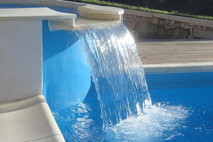 Pool 44 of 78