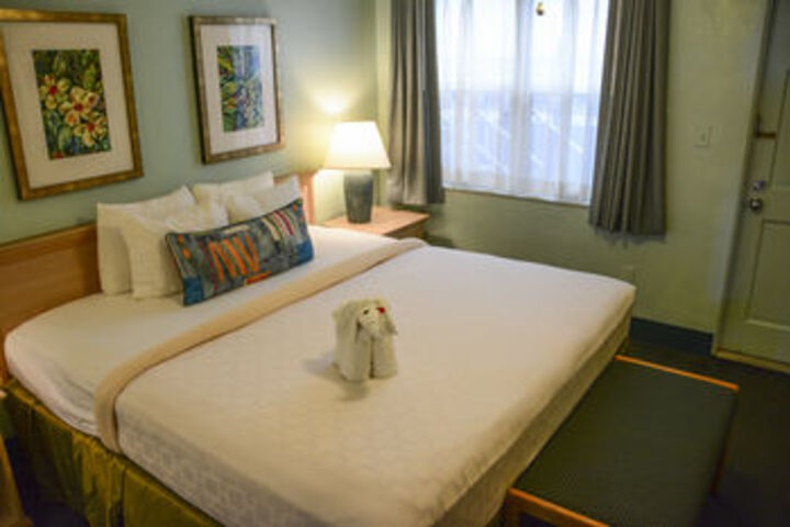 Room 7 of 15