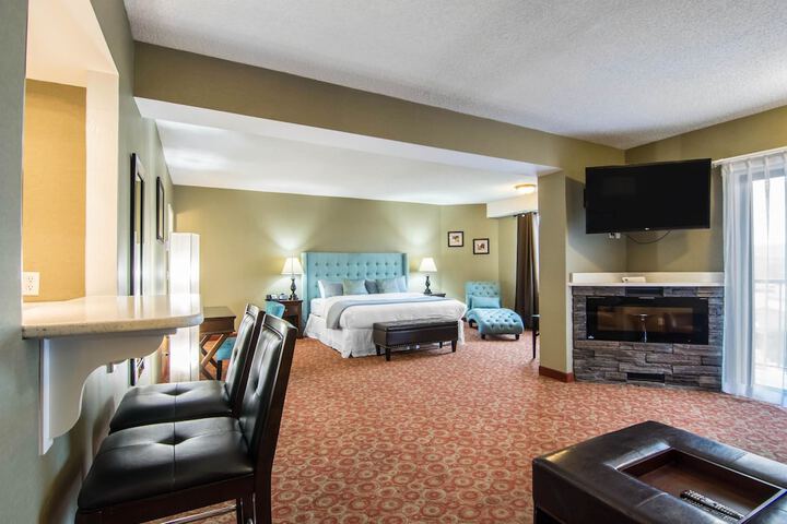 Room 14 of 37