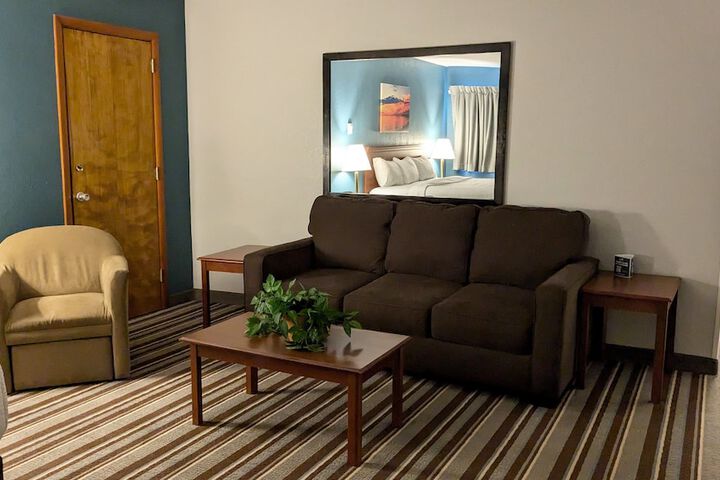 Room 18 of 47