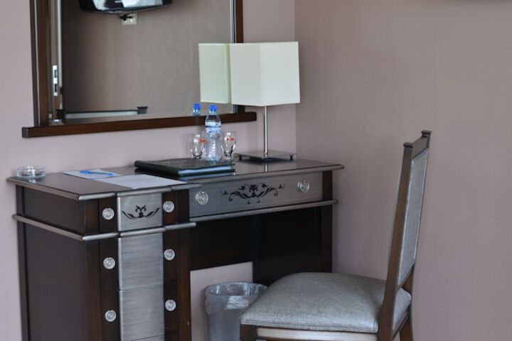 Room 46 of 77